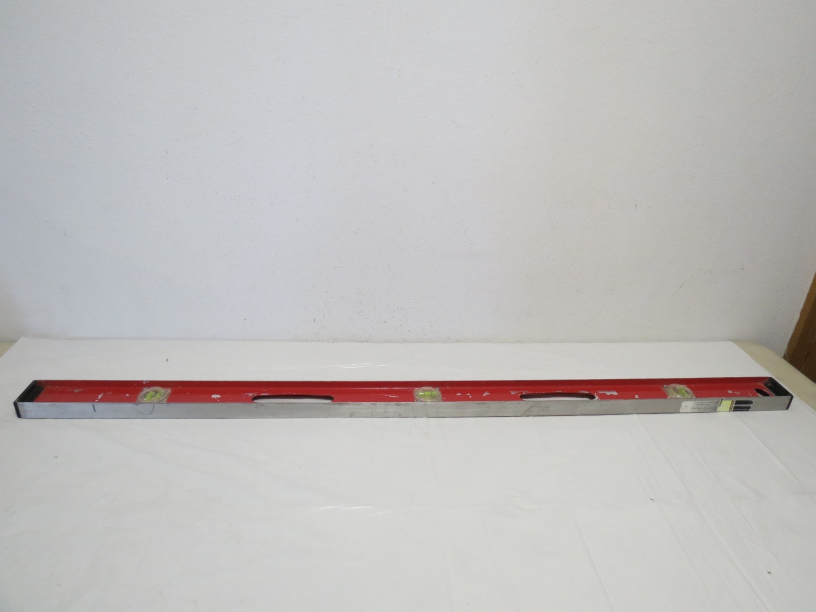 Sand's 48" Aluminum Level 6 Vials