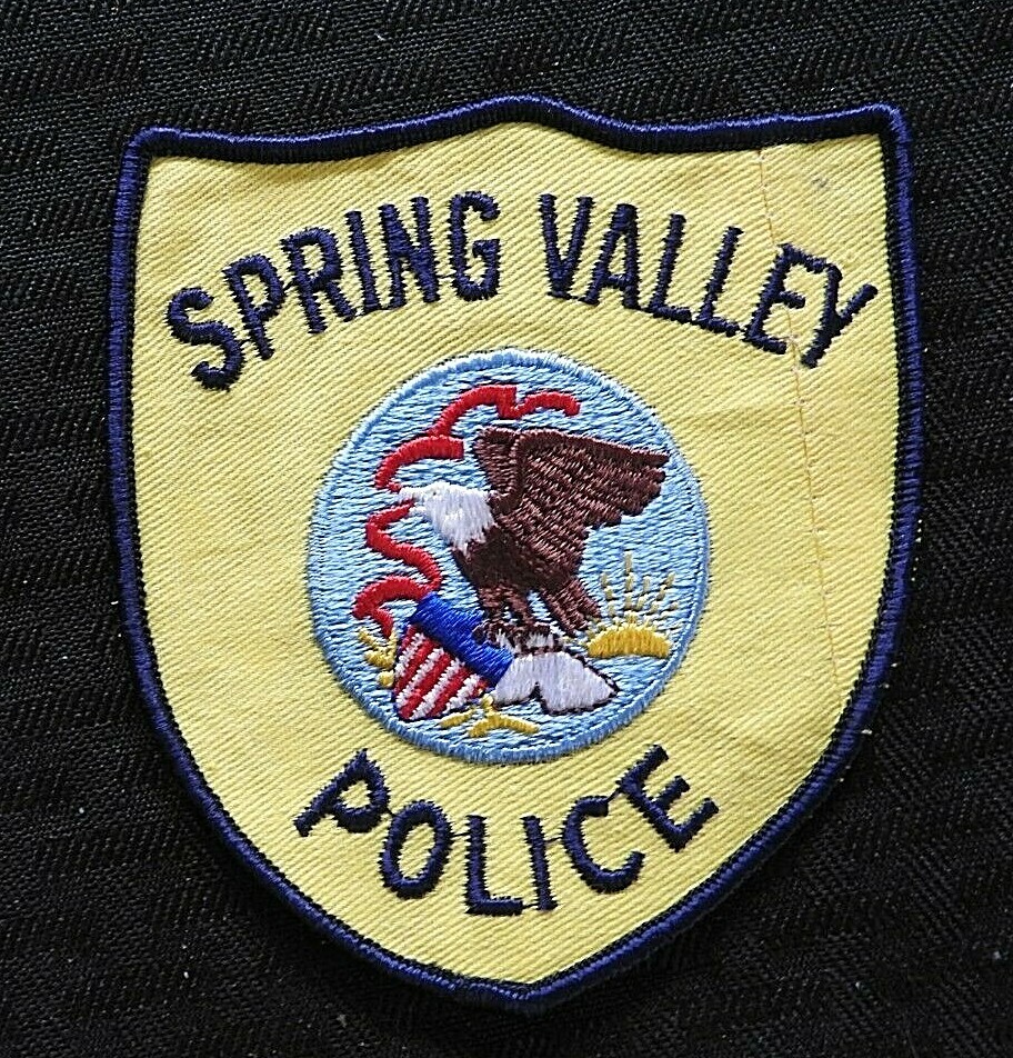 c1970 "SPRING VALLEY IL ILLINOIS POLICE DEPARTMENT" PATCH NOT STATE OR SHERIFF