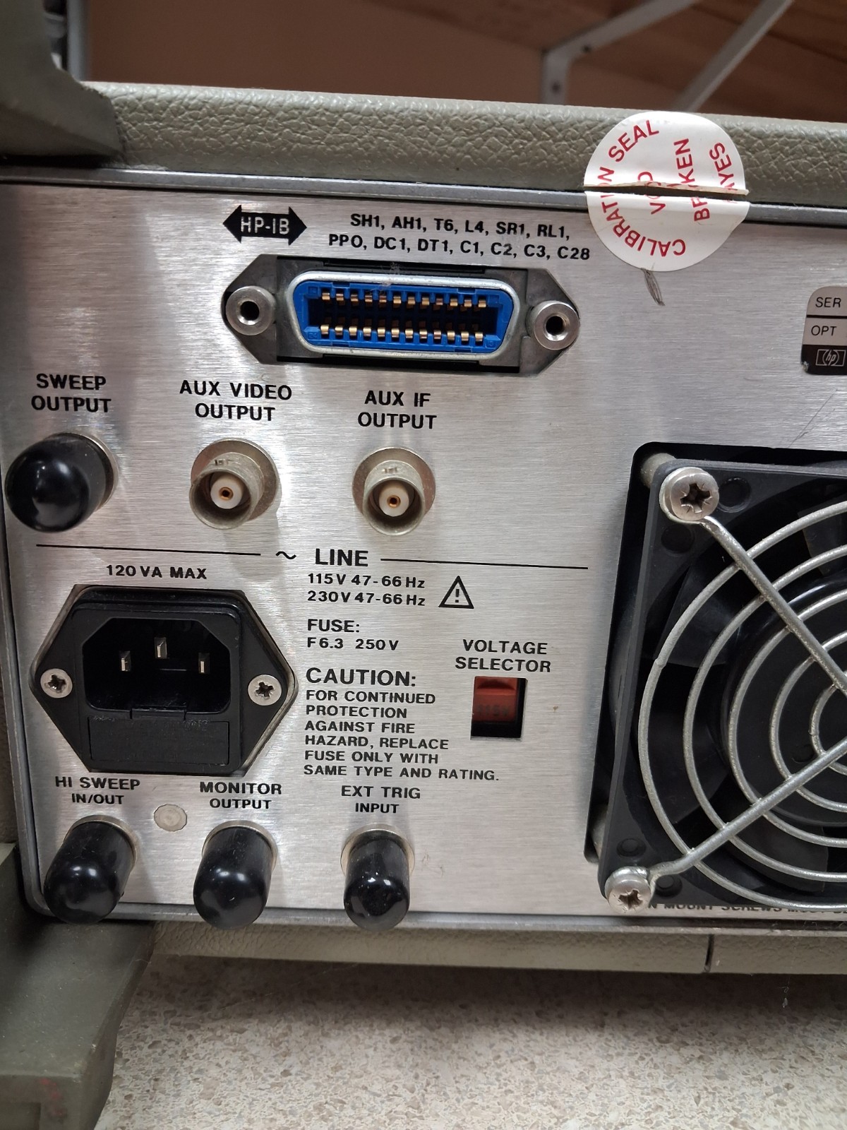 HP Spectrum Analyzer 8590A