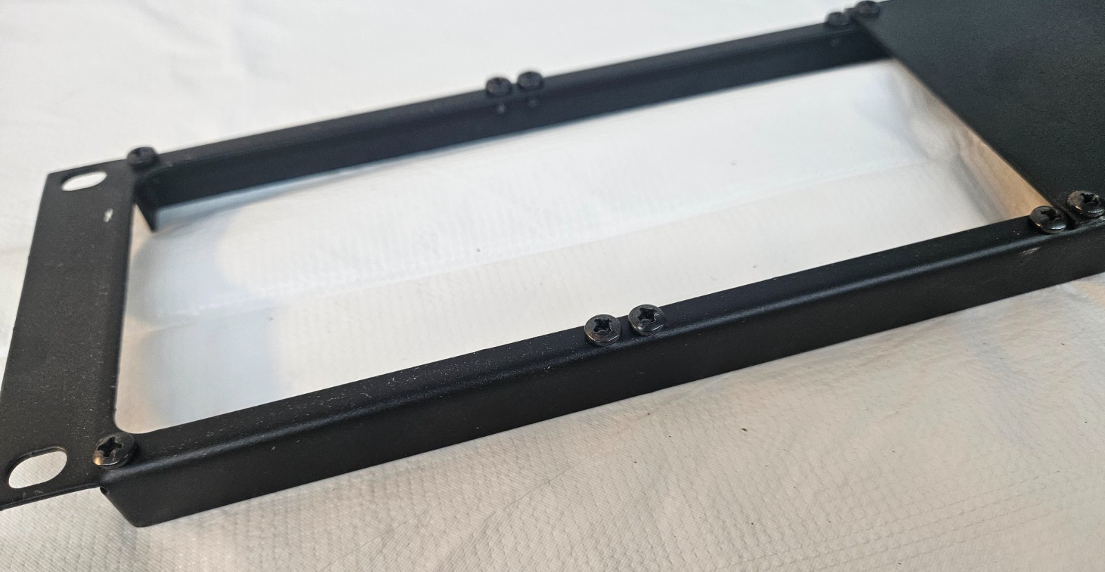 MIDDLE ATLANTIC 2U Rack Modular Connector Panel w Screws