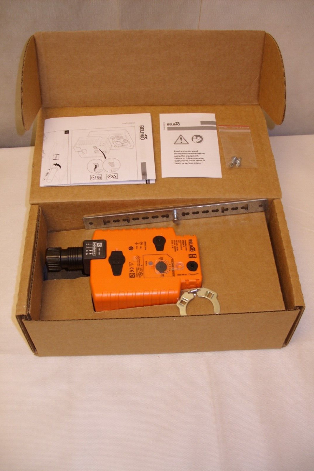 Belimo GKB24-3 HVAC Fail-Safe HVAC Damper Actuator 24V ~ 360 In-Lb  ~ NIB