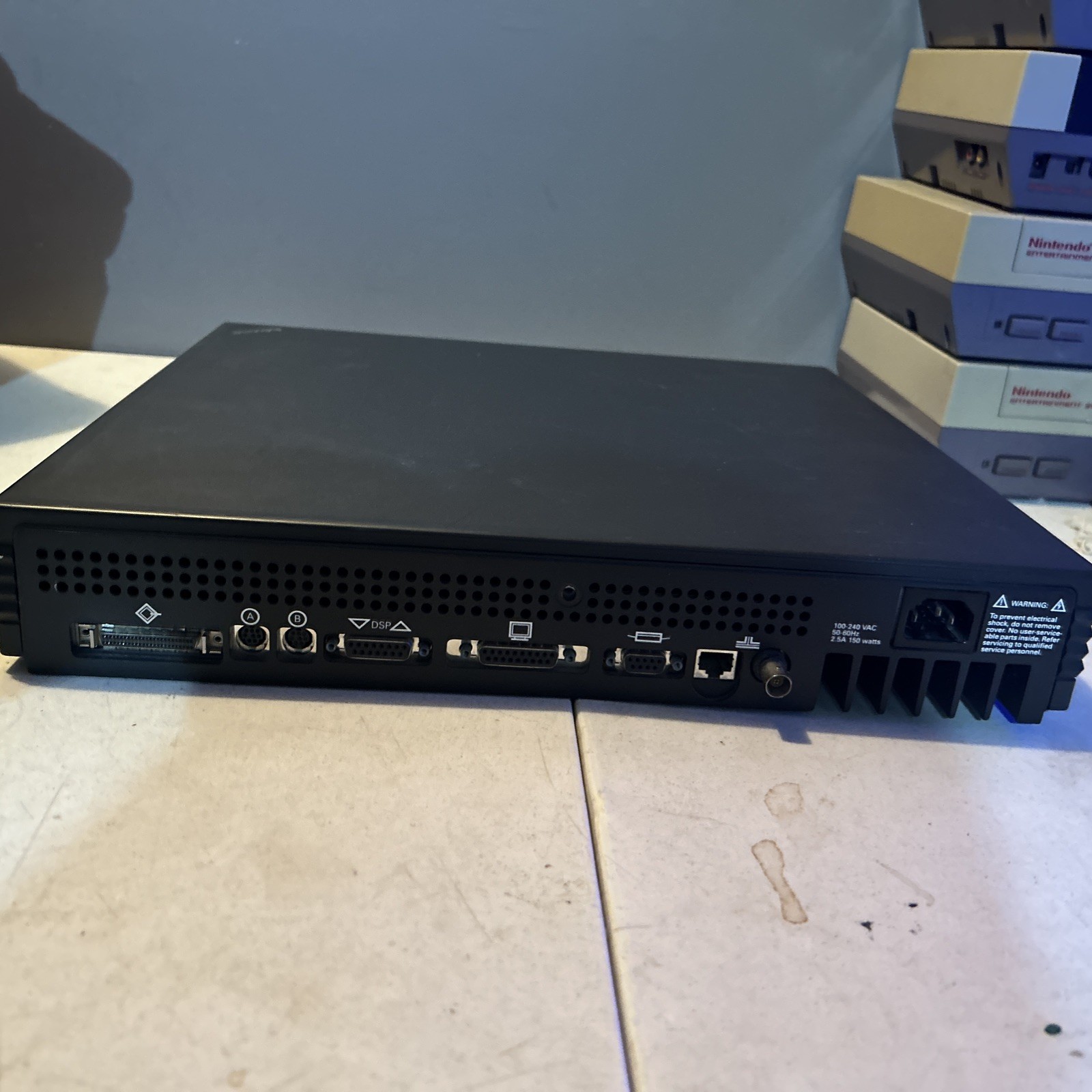 NeXT Computer NeXTstation Mono Model N1100 - Incomplete Powers Up - As Is Read