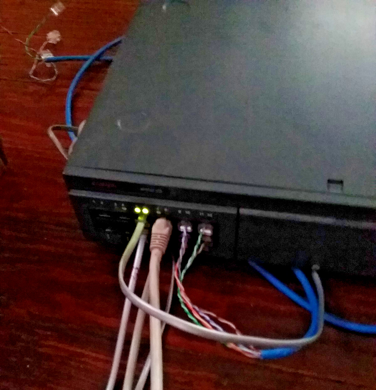 Avaya IP Office 500 V2 Phone Control Unit
