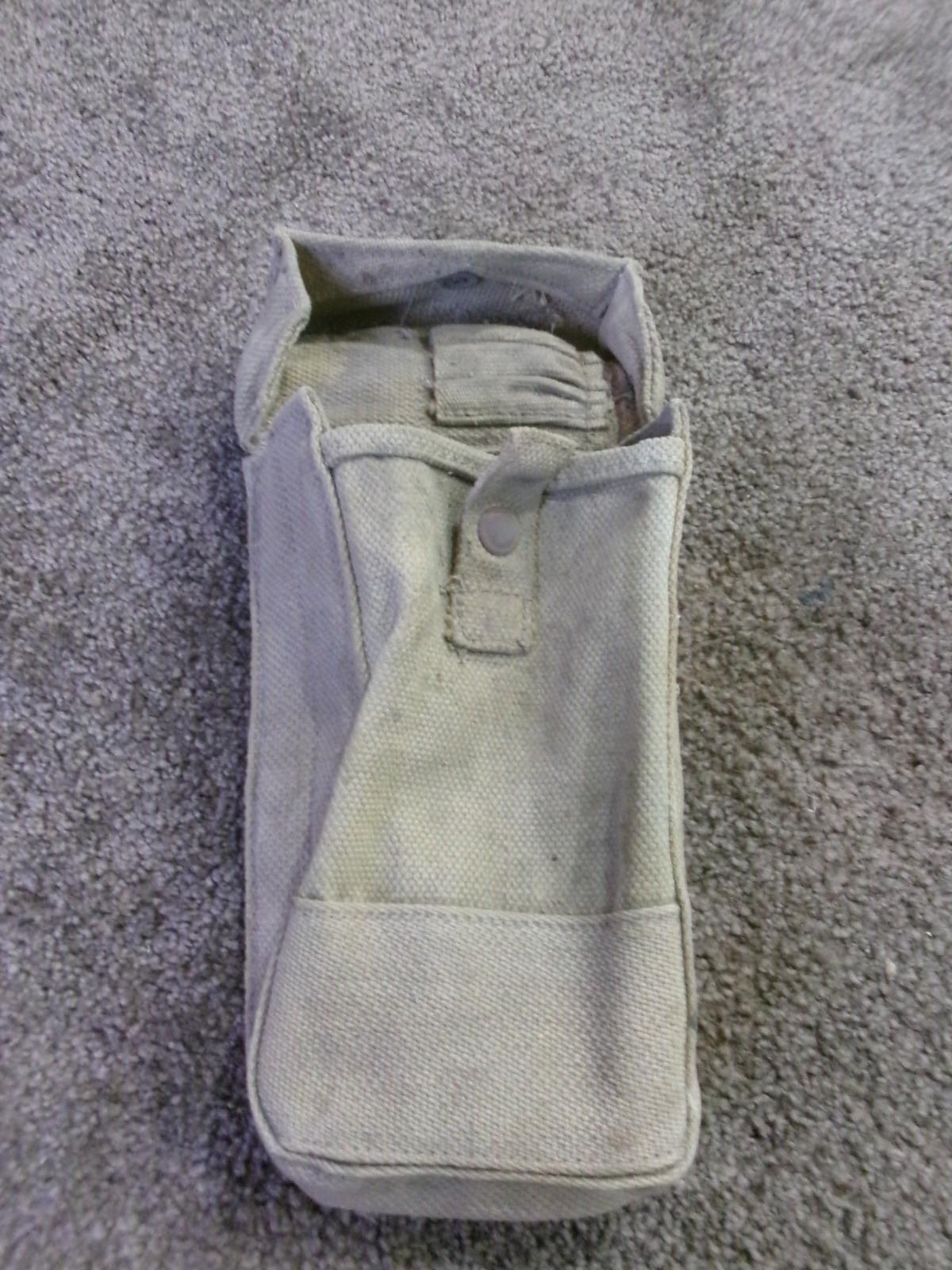 WW11 -CANVAS SMALL AMMUNITION BAG-BELT