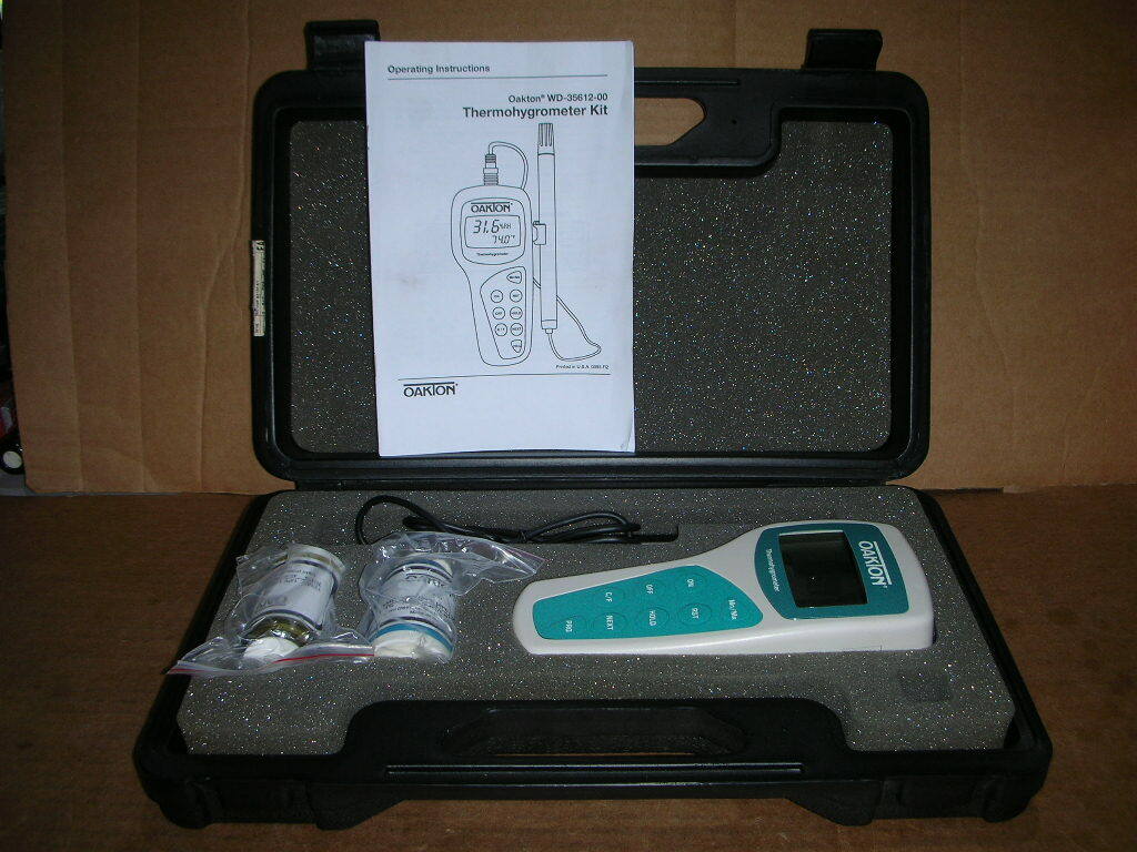 Oakton WD-35612-00 Thermohygrometer Kit Complete but BAD PROBE ** PLEASE READ **