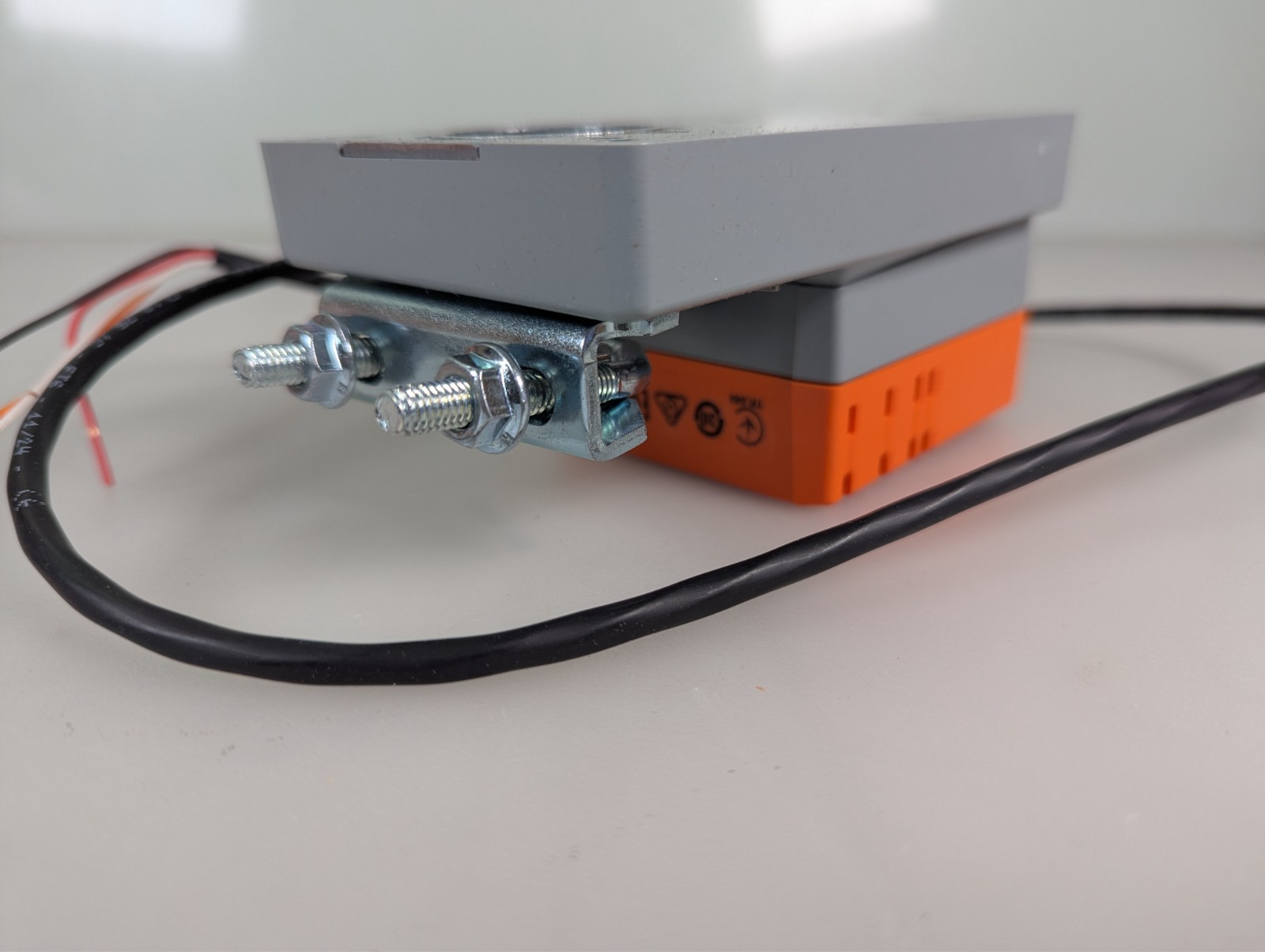 Belimo NMB24-SR Modulating Damper Actuator 90in-Lb AC/DC V