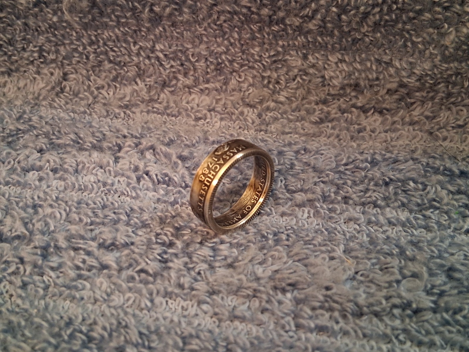 Massachusetts Handcrafted 90% Silver Washington Quarters coin ring size 7-1/2