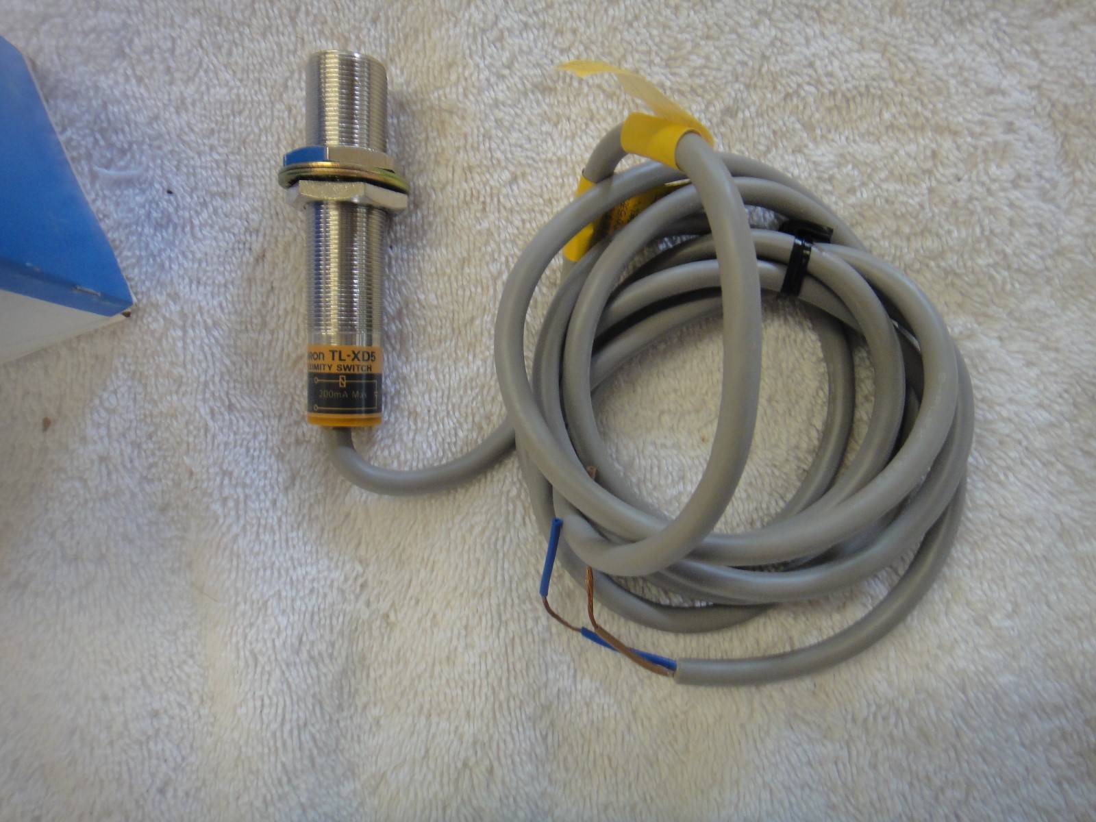 NIB Omron Proximity Switch TL-XD5