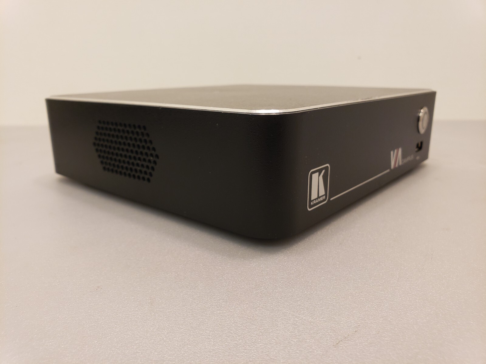 Kramer VIA CAMPUS Asus Wireless Collaborative Presentation Interface win10