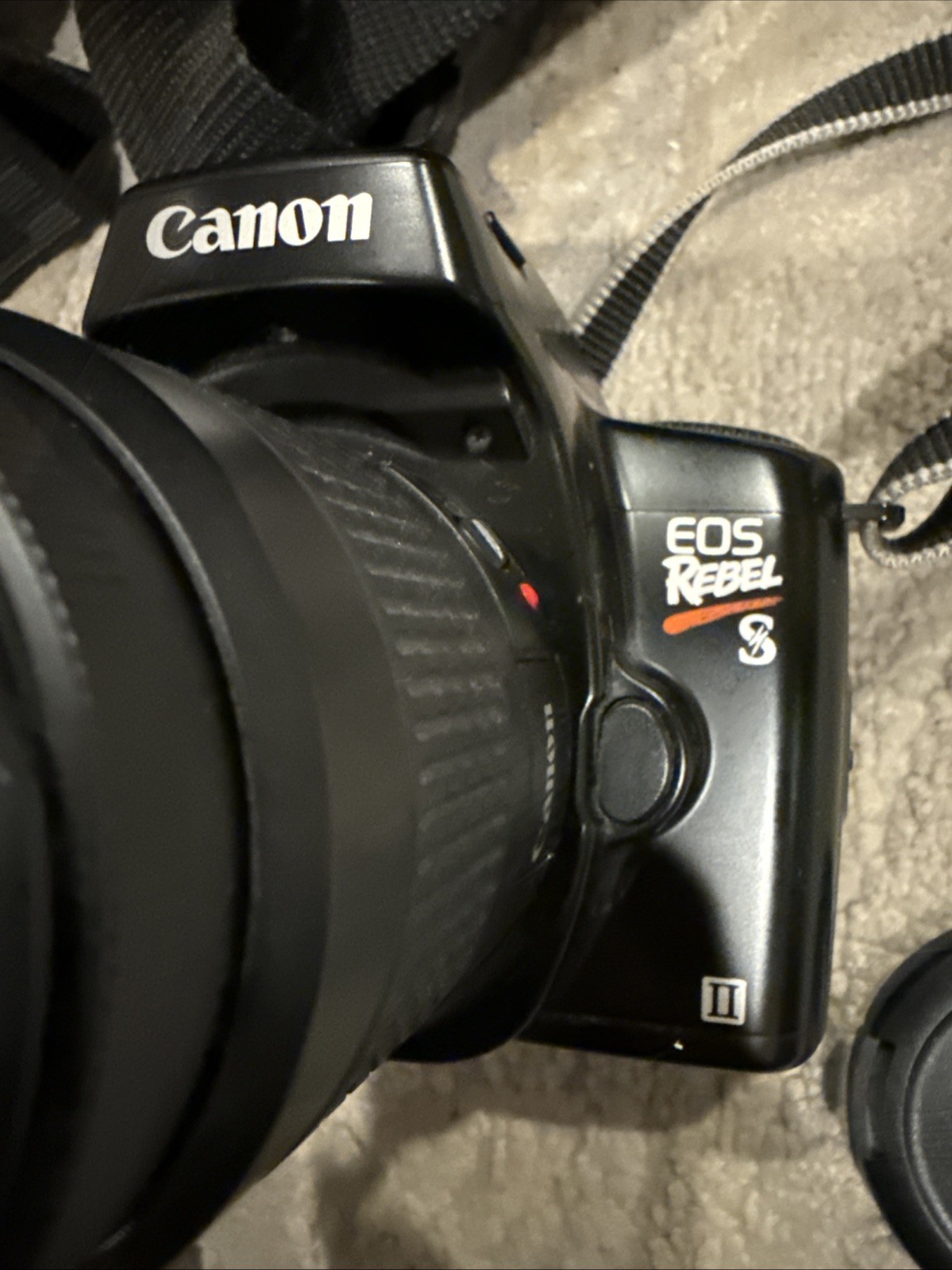 Canon EOS Rebel S II 35mm SLR Camera with Strap And Case Tested Works Mint