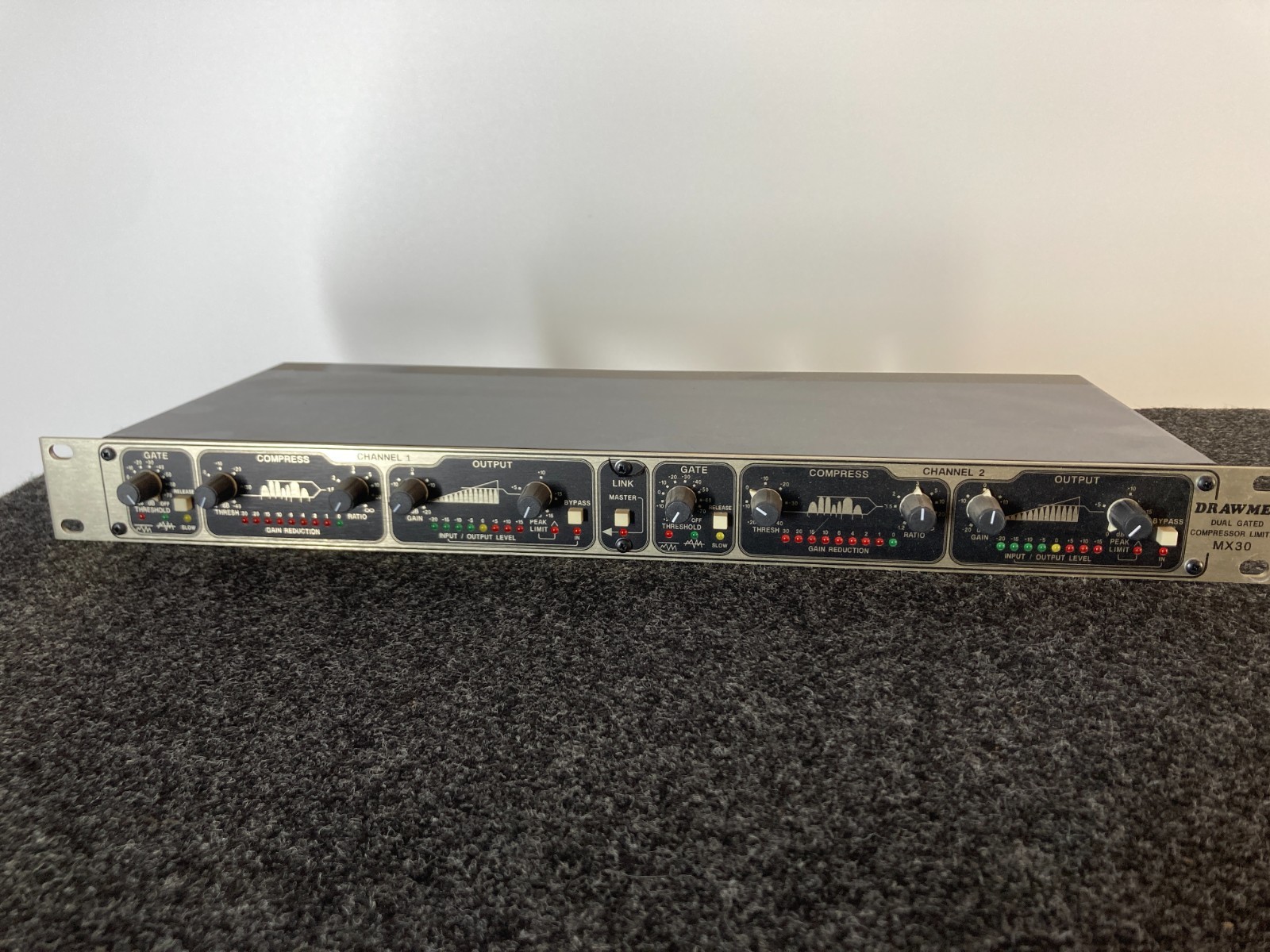 Drawmer MX30 Dual-Gated Compressor/Limiter - Open Box / Floor Model