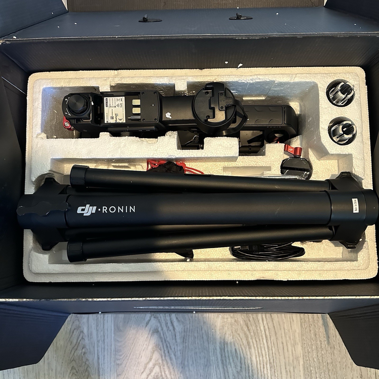 DJI Ronin-M 3-Axis Handheld Gimbal Stabilizer