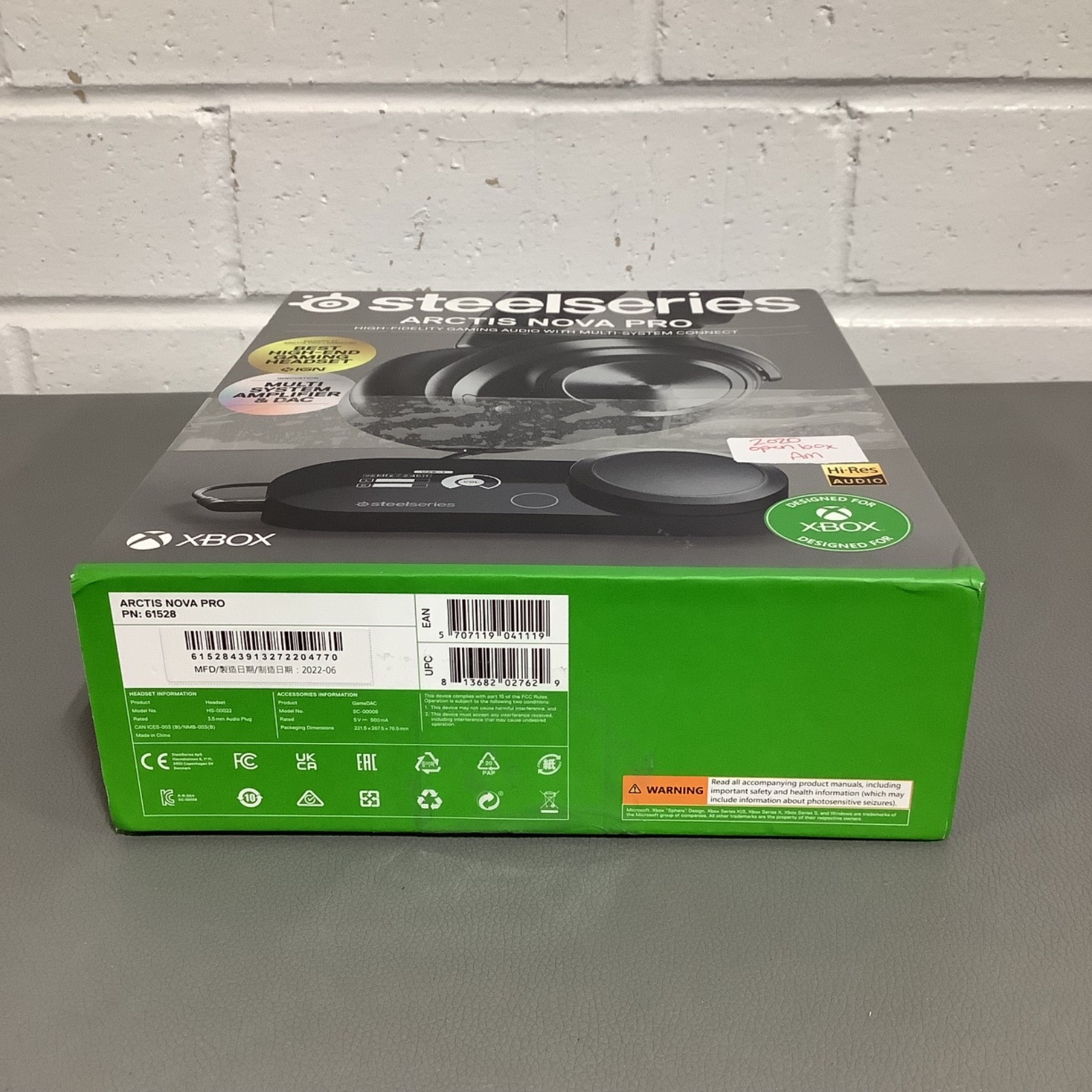 SteelSeries Arctis Nova Pro Wired Xbox Multi-System Gaming Headset