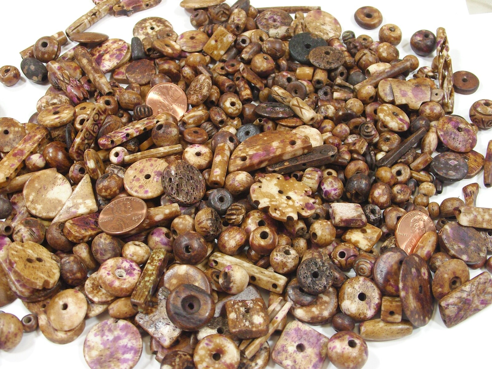 3 Pounds Purple Water Buffalo Bone Beads / Scrap Pieces / Left Overs (M-3) ⭐