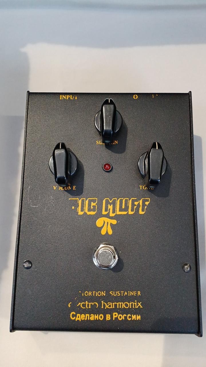 ELECTRO HARMONIX BIG MUFF PI EFFECTOR 101813