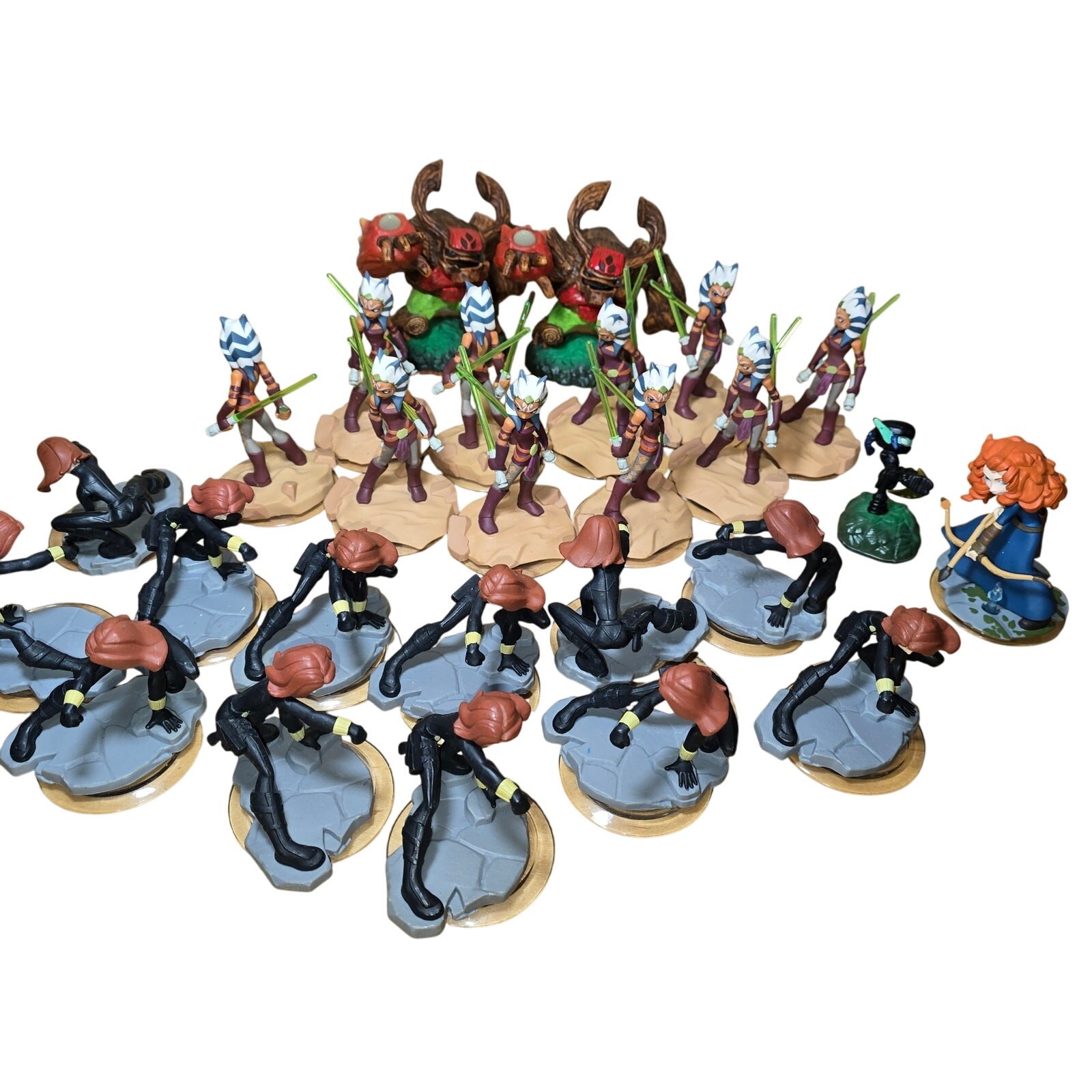 Lot of 26 Disney Infinity and Activision Skylander piecesSeveral Duplicates
