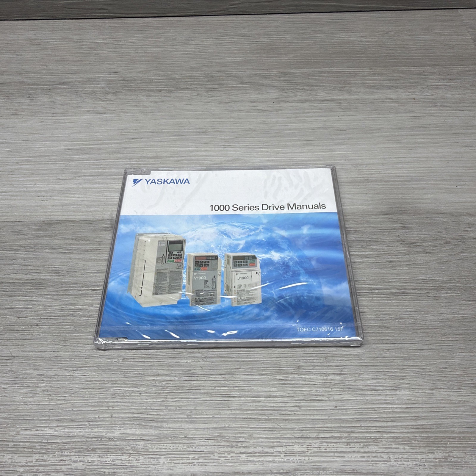 Yaskawa TOEC C710616 15F 1000 Series Drive Manuals CD, Sealed