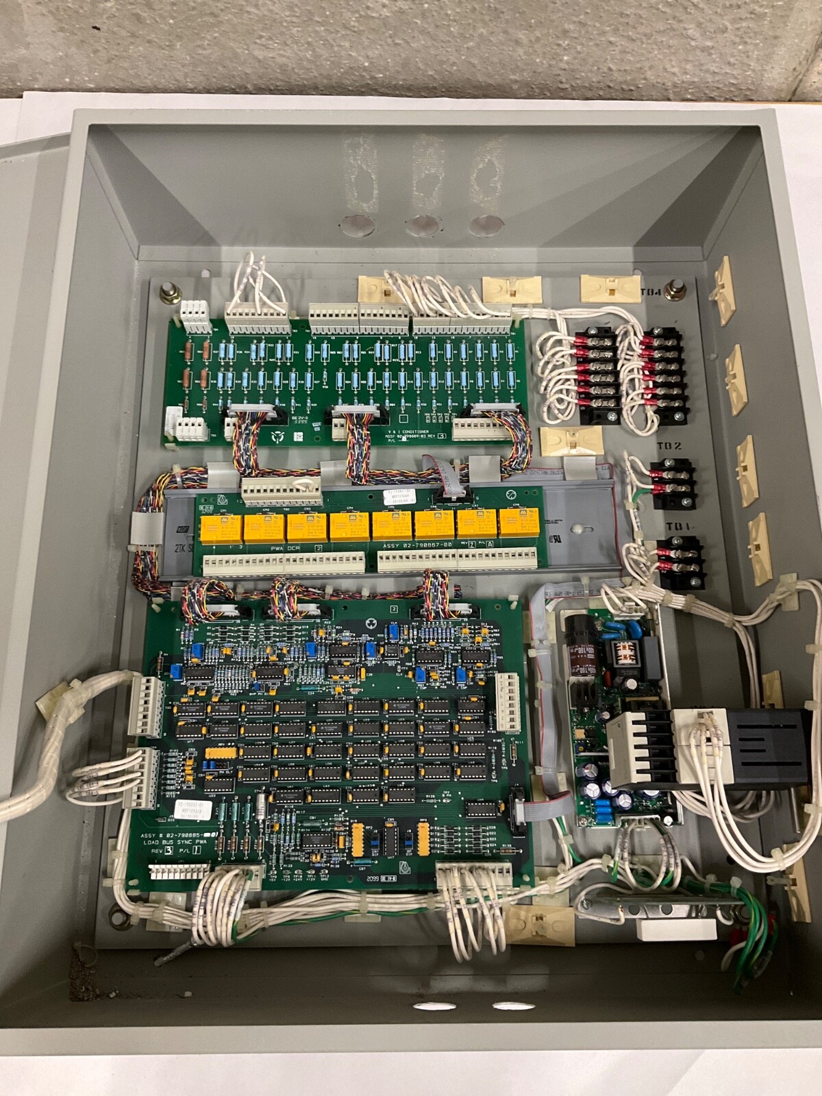 Liebert Extended Load Bus Synchronization Remote Panel (ELBS) 83-791339-11