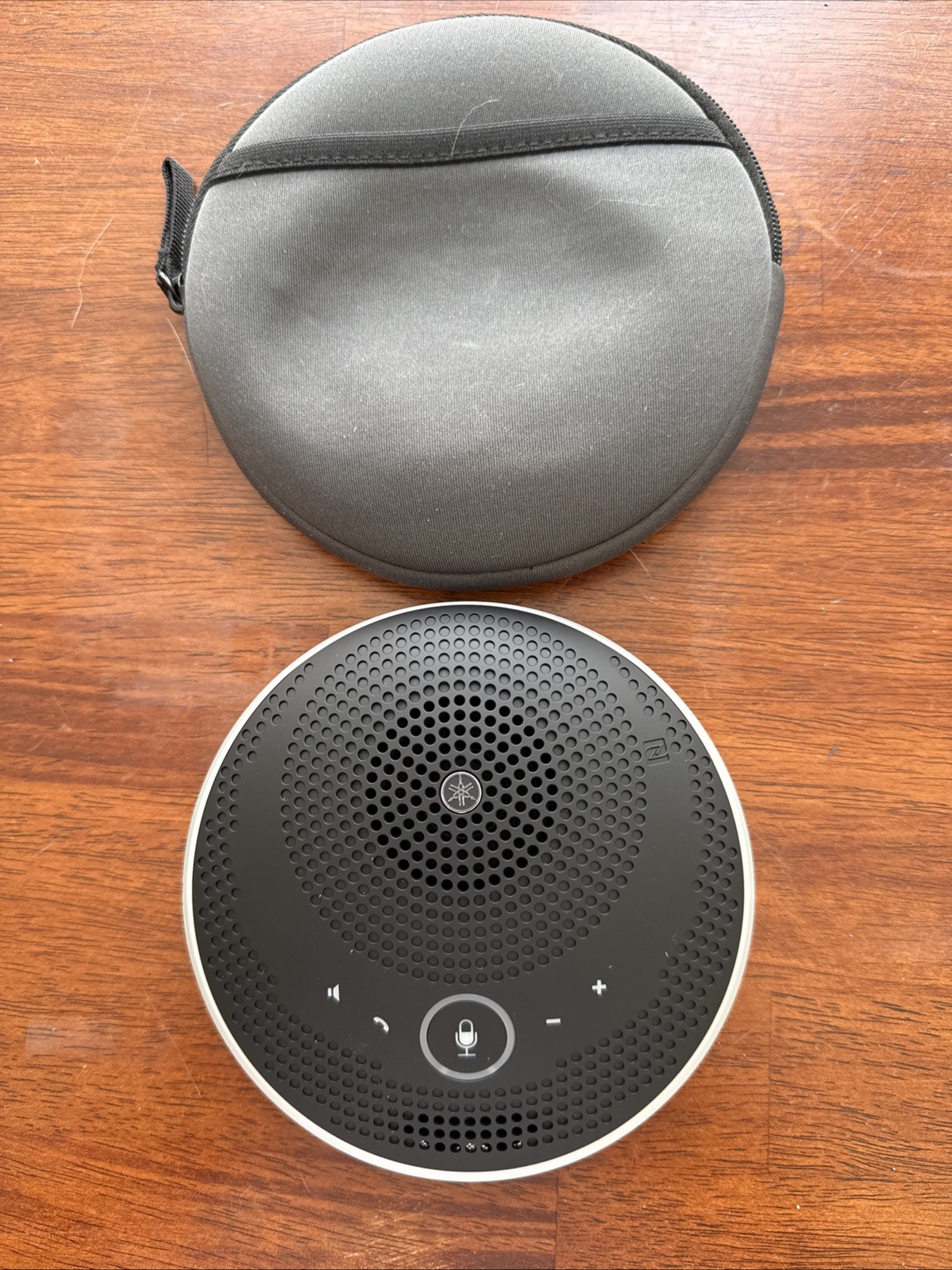 Yamaha Bluetooth conference speaker YVC-200 Portable With Case