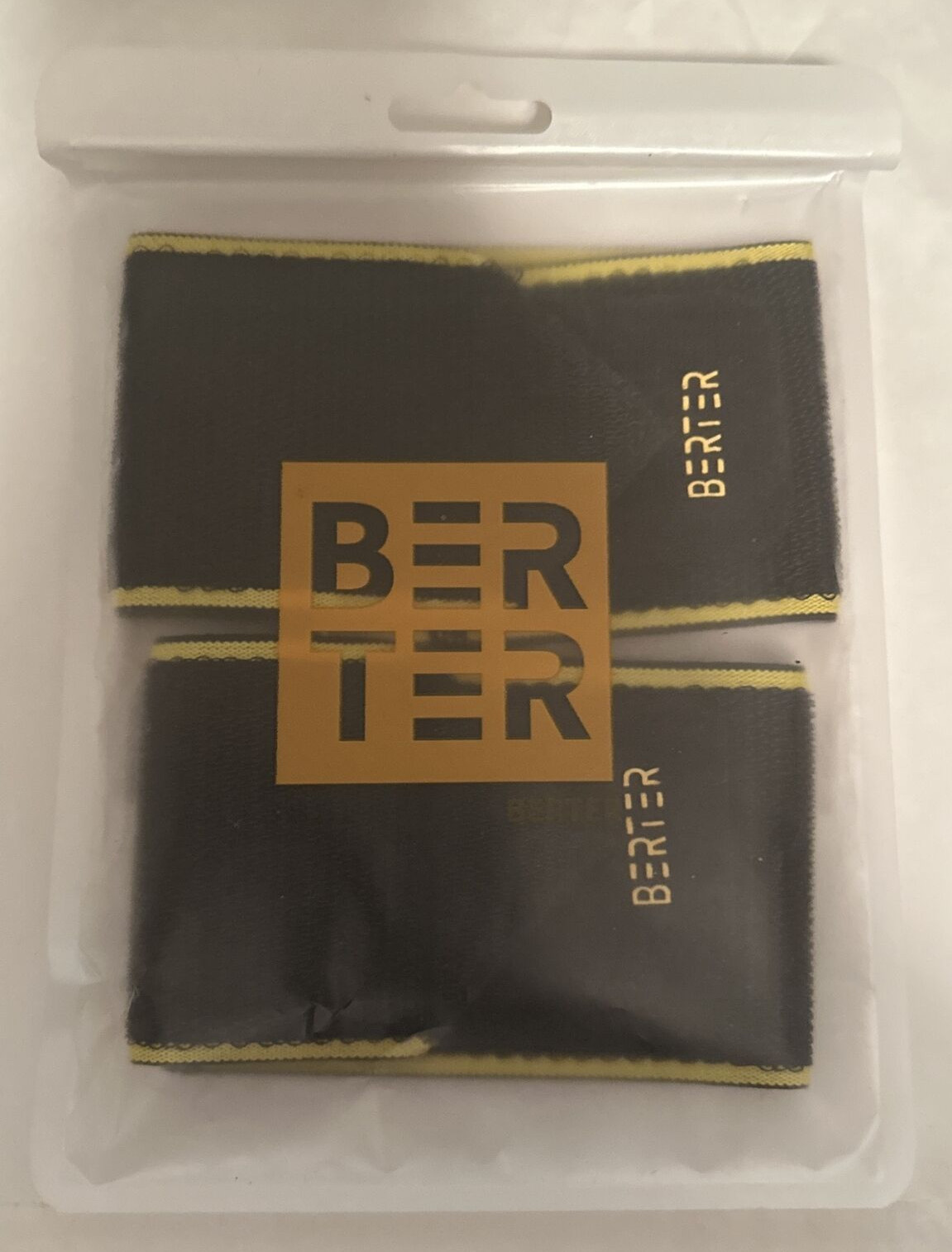 1-Pair BERTER Sport Wrist Brace with thumb support - Adjustable - New in package