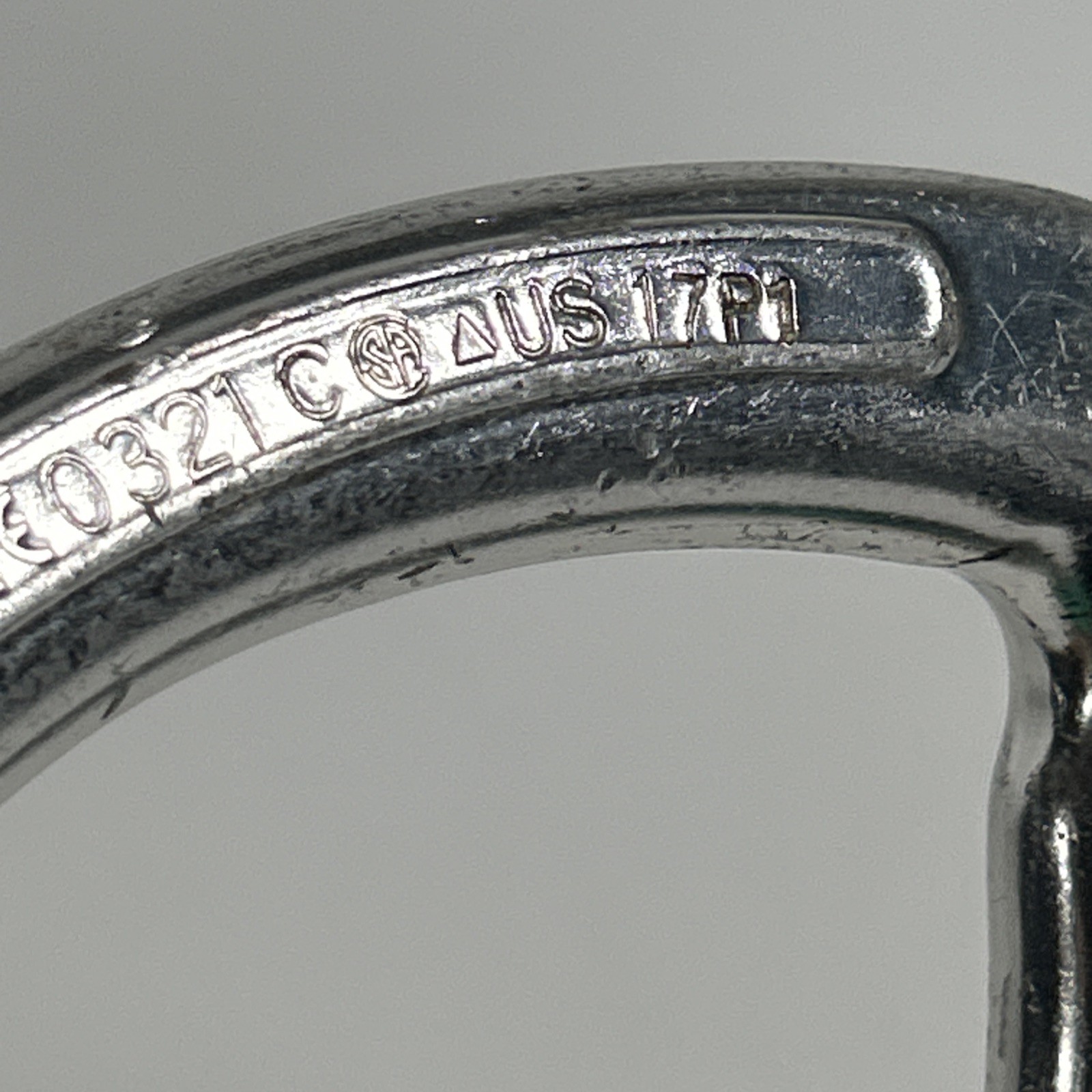 Captive Eye Locksafe Carabiner, Twistlock, Aluminum Gate Strength 3600lbs