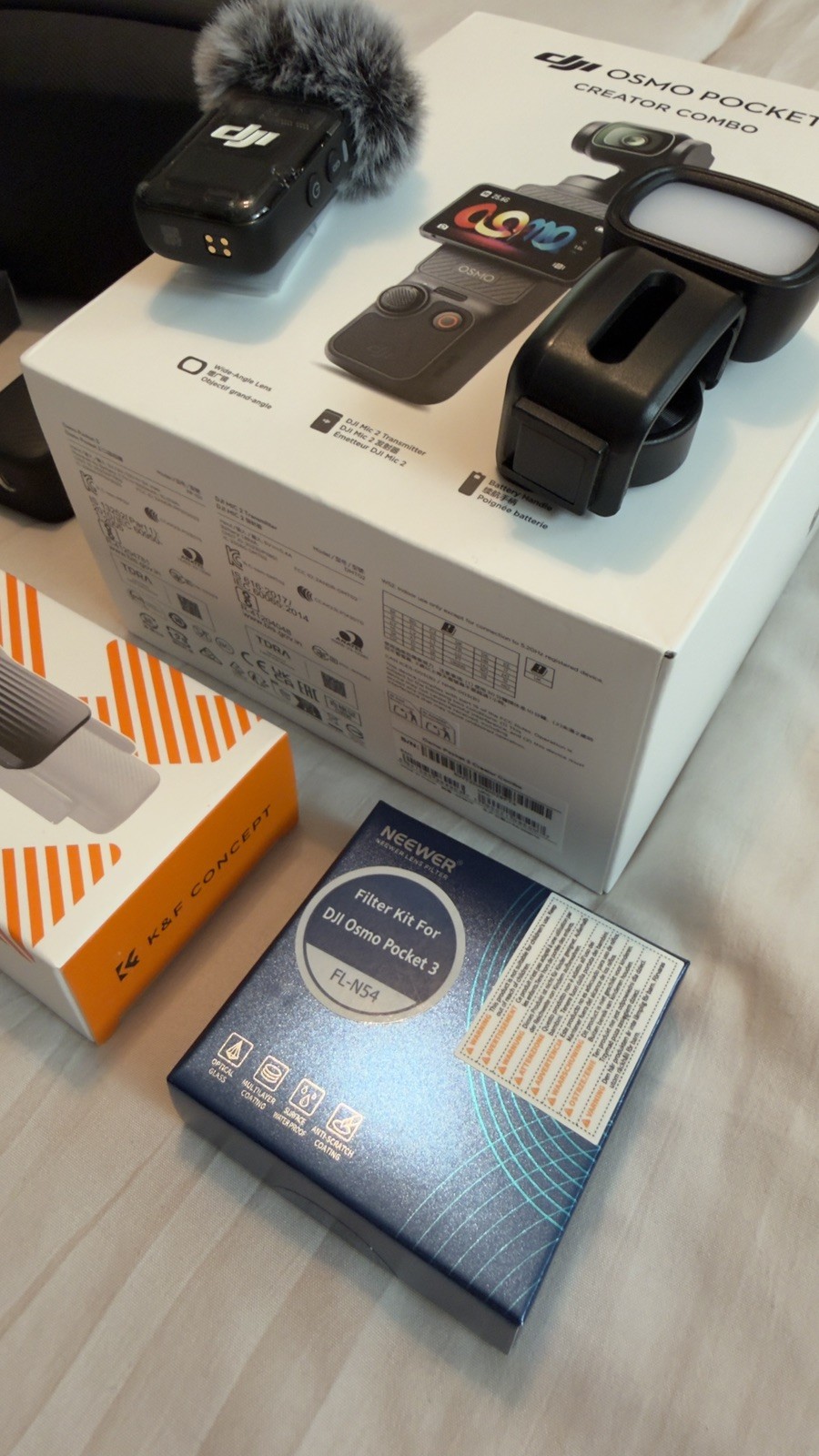 DJI Osmo Pocket 3 Creator Combo- Beyond Excellent Condition