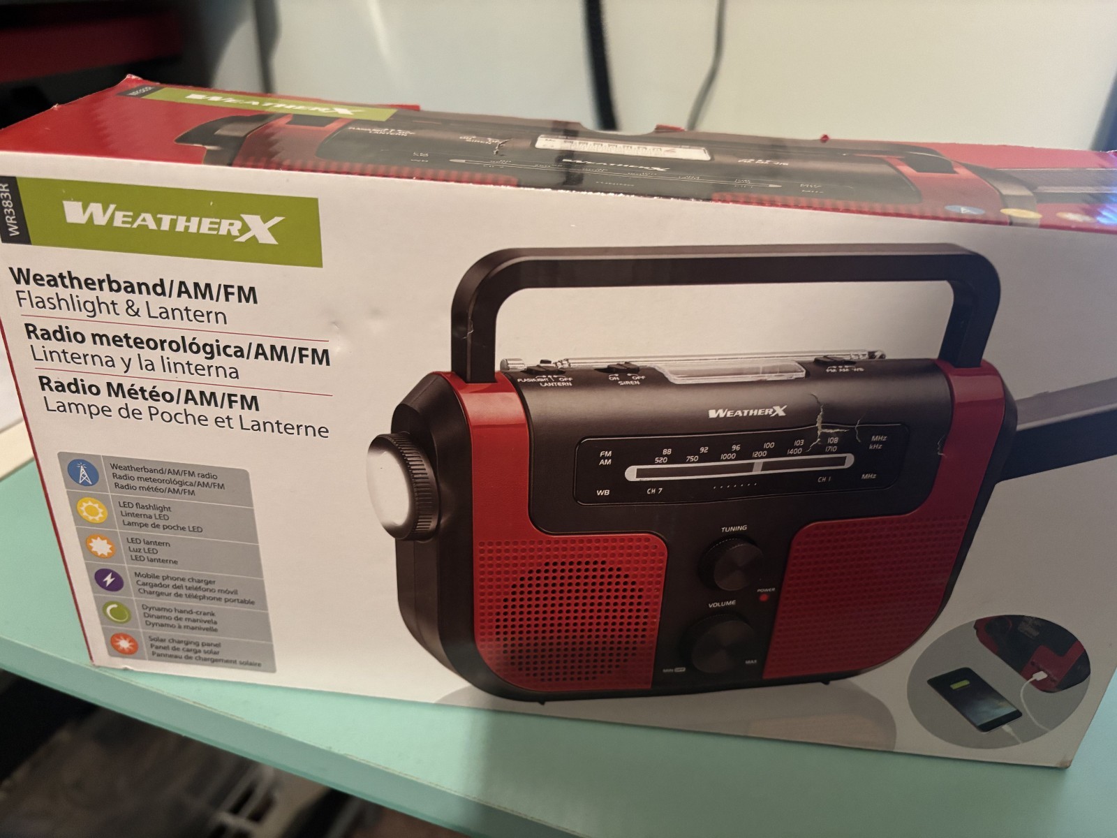 Weatherband/AM/FM Flashlight & Lantern Phone Charger