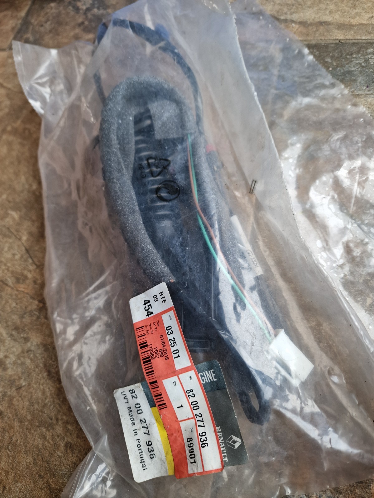 GENUINE NEW RENAULT MEGANE MK2 2002-09 REAR DOOR WIRING LOOM 8200277936