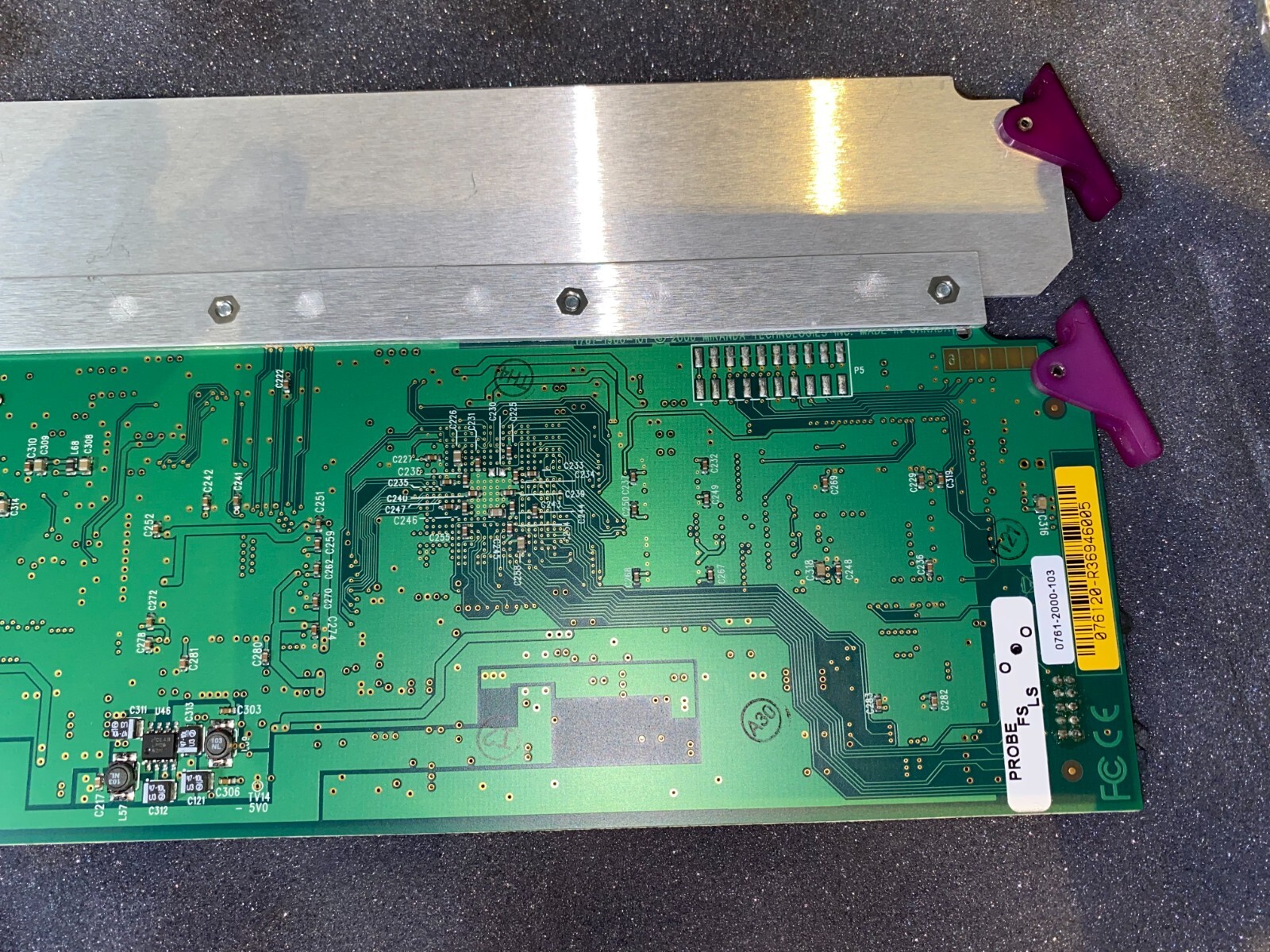 Miranda DEC-1023 12-bit composite to SDI decoder