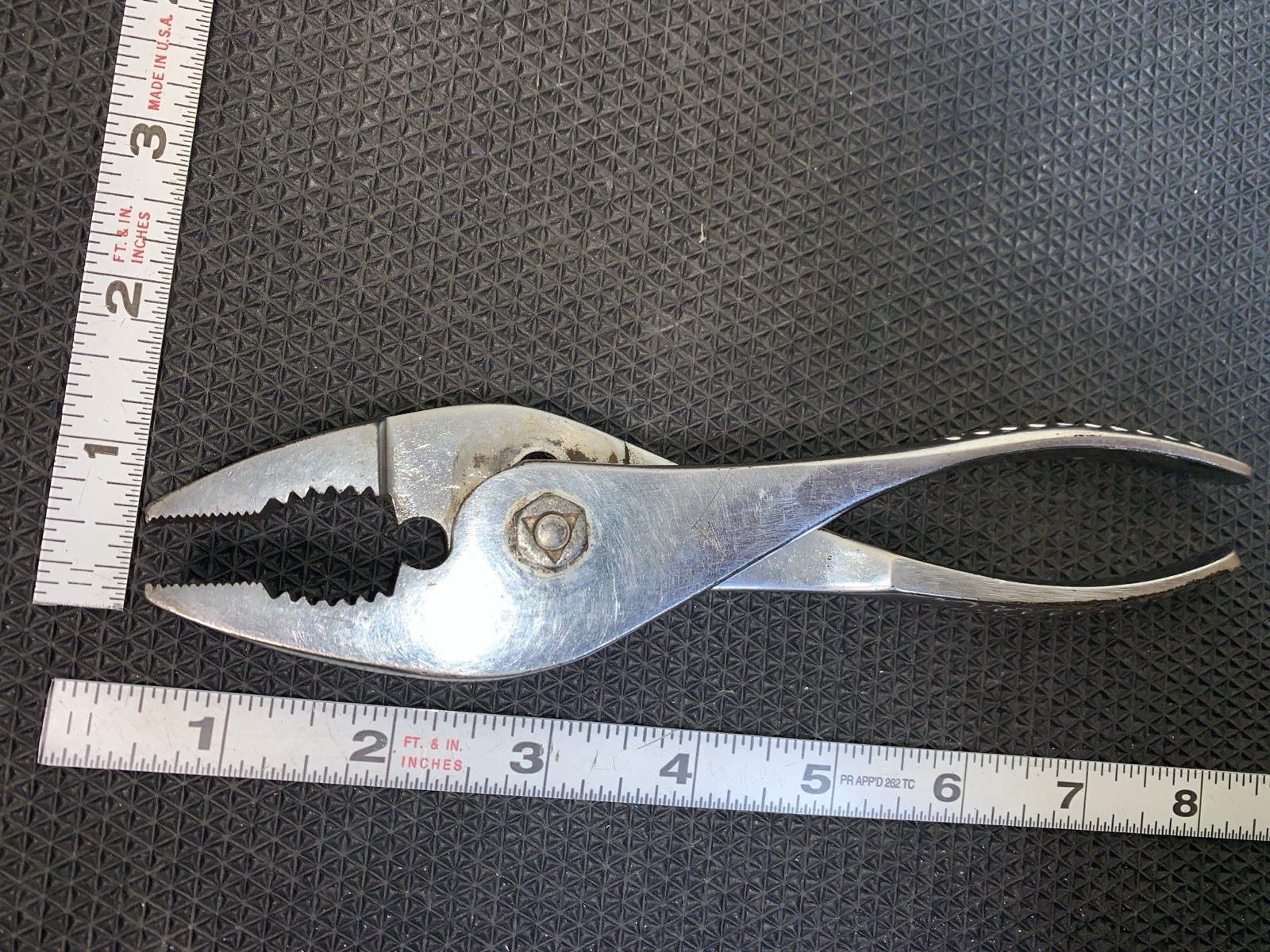 Snap On #47 Vacuum Grip Pliers Chrome small engraving