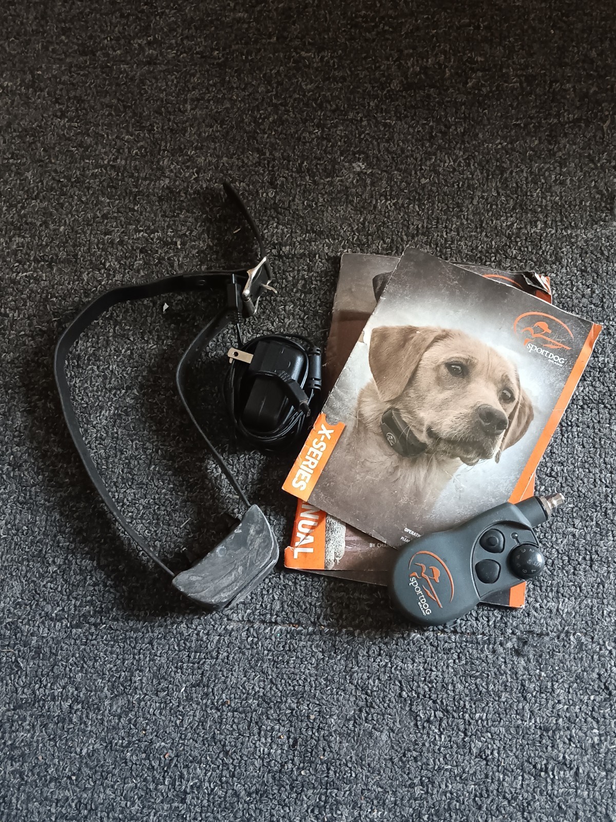 SportDOG SDT54-16292 Dog Training Collar With Remote And Charger