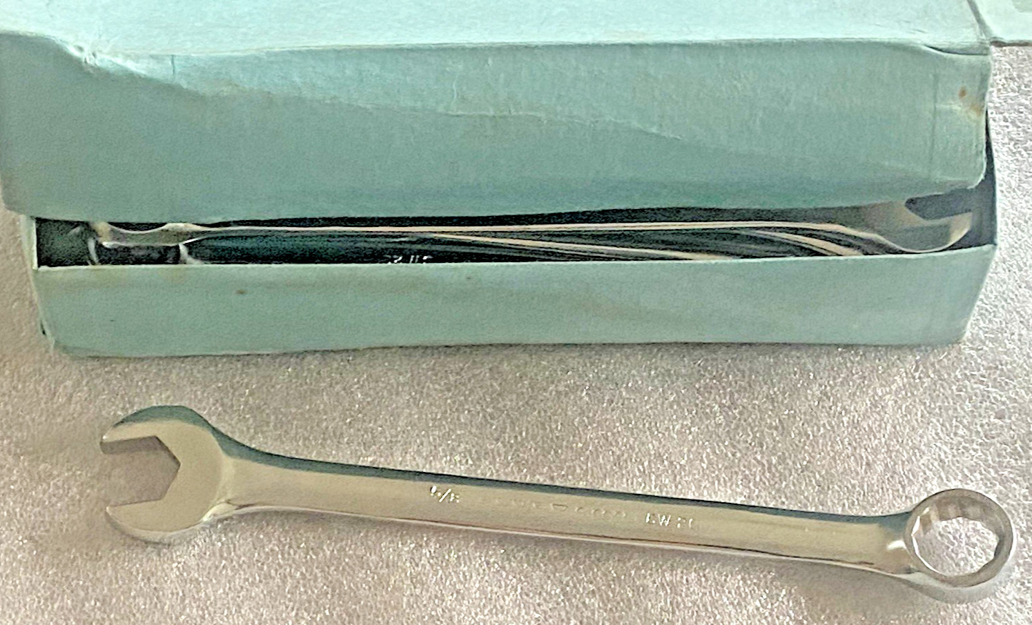NOS Vintage BLUE LINE 5/8"  Chrome Combination Wrench CW-20 SAE 12 Point