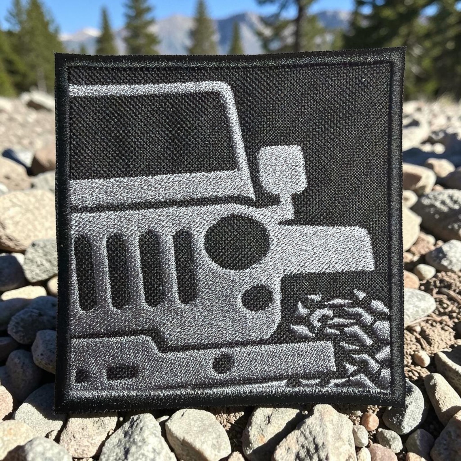 Jeep 4 x 4 Wrangler Embroidery Patch 3.99" x 3.91"