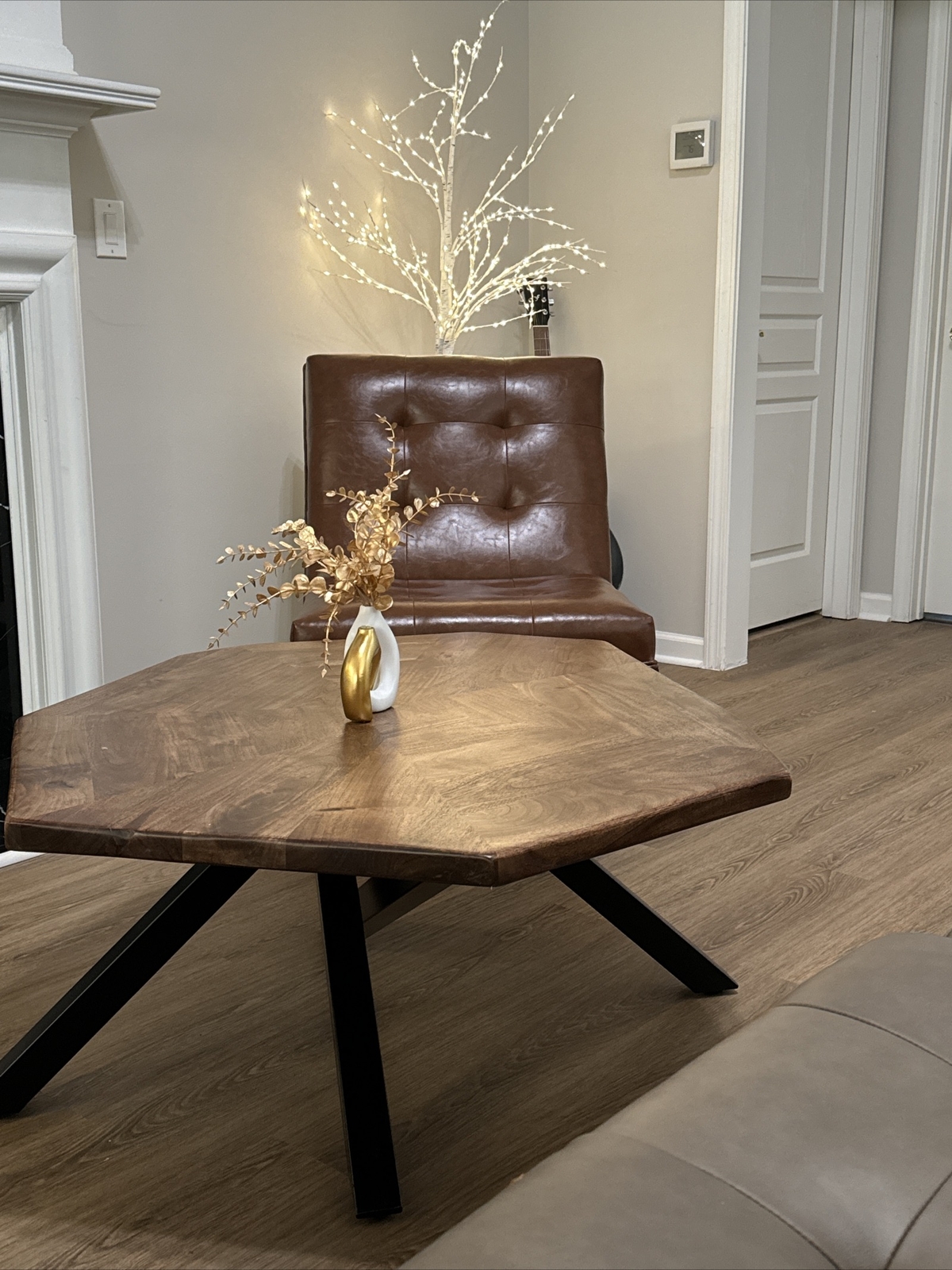 Accent Chair WithCoffee Table