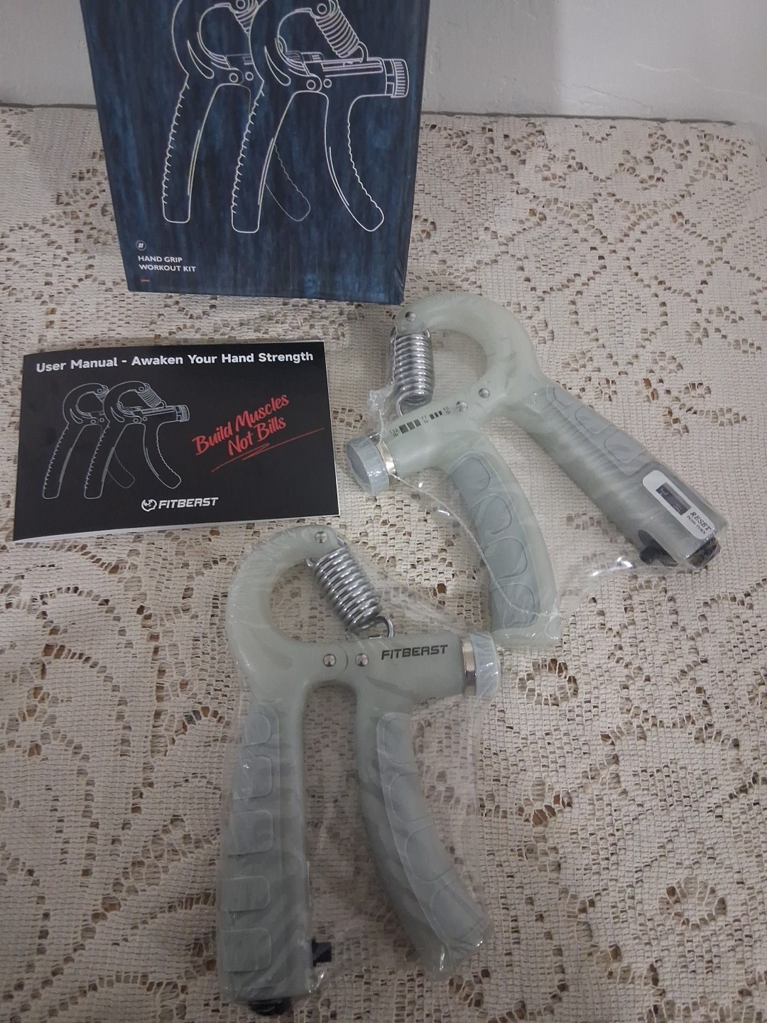 Fitbeast Hand grip 2 Piece Workout Kit Adjustable 10-132lb Forearm Strength