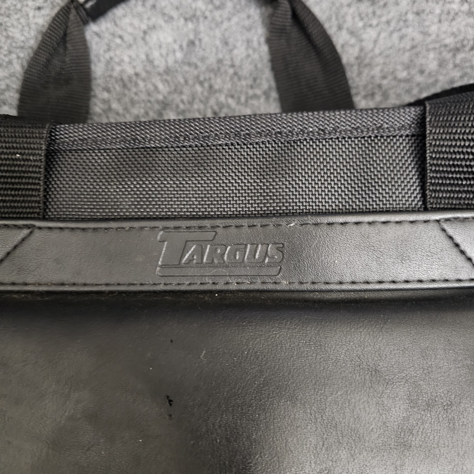 Targus Laptop Bag Case Black Shoulder Strap Multi Compartment Briefcase Work