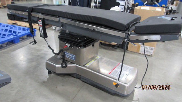 STERIS AMSCO 3085 SP Surgical Operating Table – Fully Functional, Some Damages