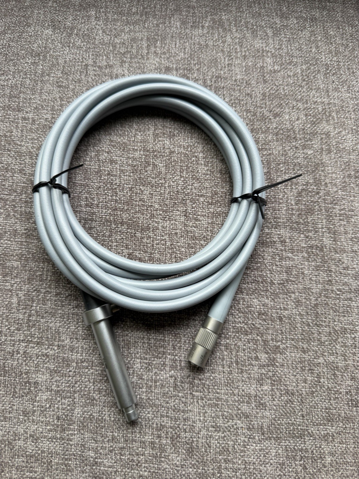 Karl Storz Fiber Optic Light Cable. 495PA. Good Condition. See Photos.