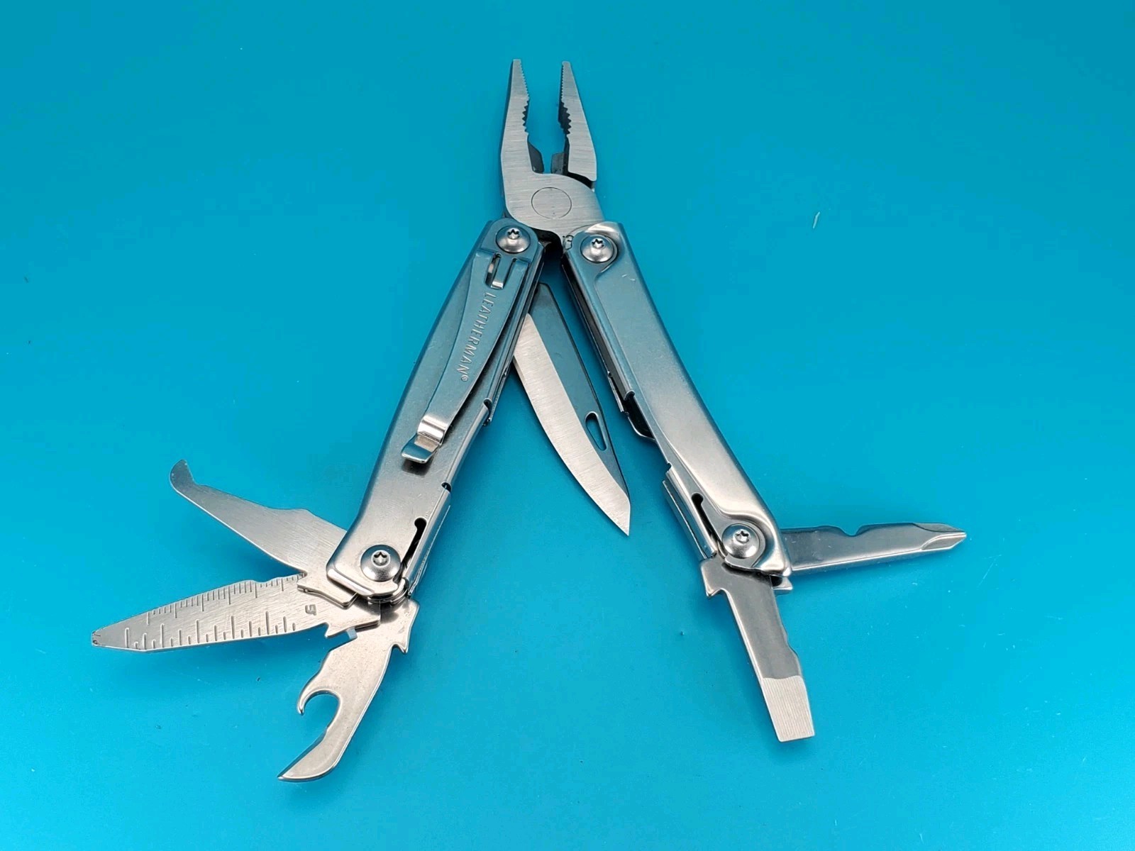 Leatherman Rev 3.8" Multi-Tool, Stainless!