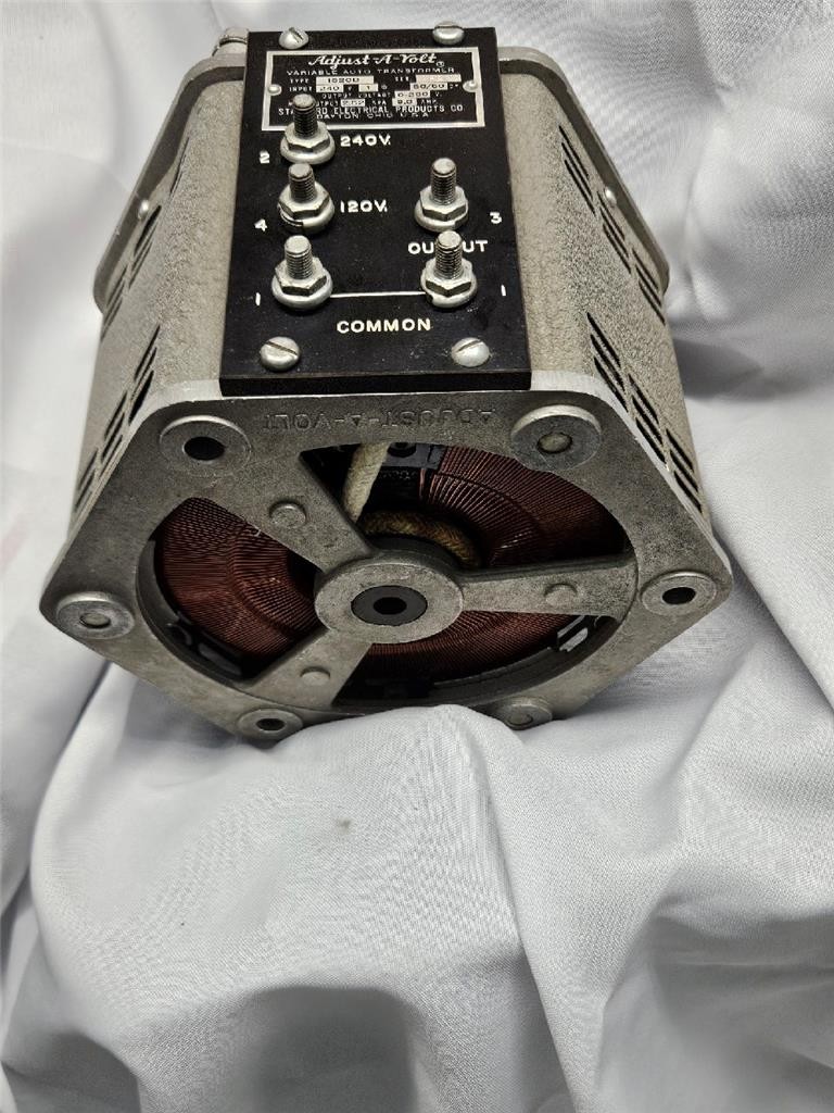 Adjust-A-Volt 1520B Variac Variable Autotransformer 0-280V 2.5kVa 240V Tested