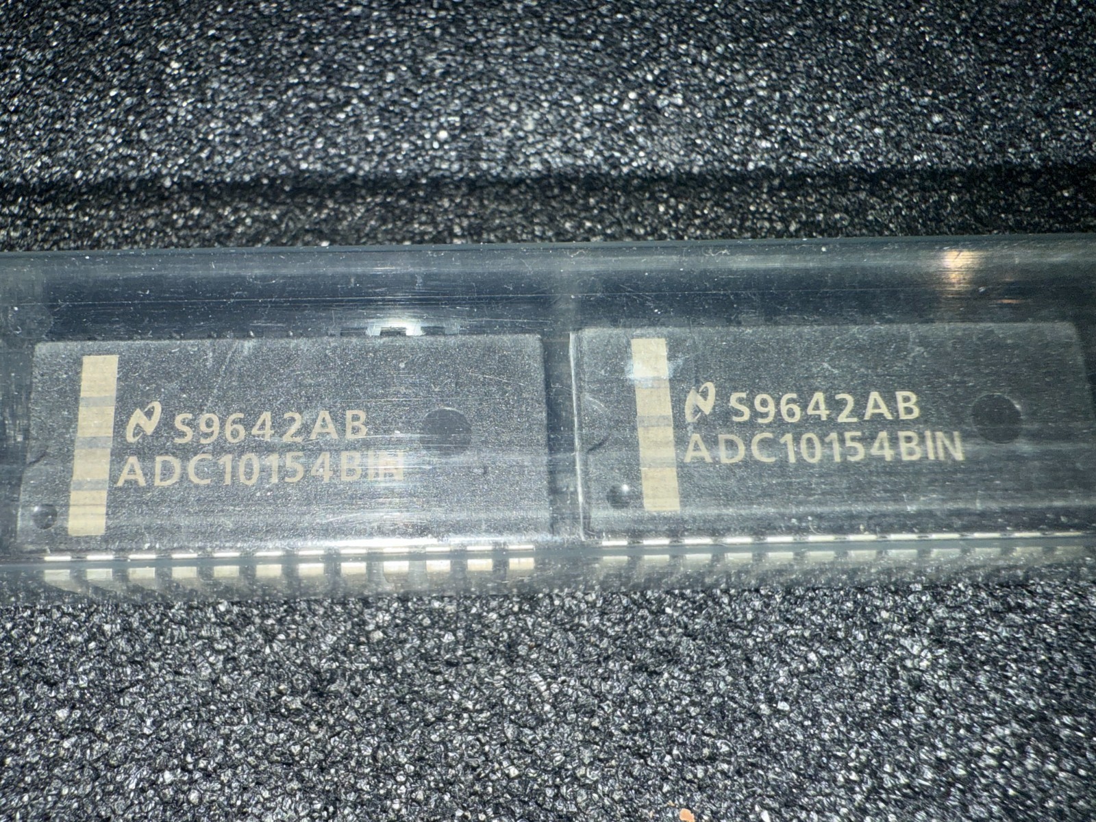 ADC10154BIN