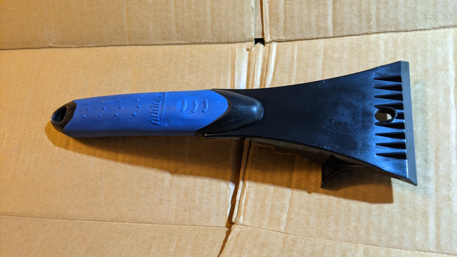 11" Hopkins/Hoppy Talon Ice Scraper