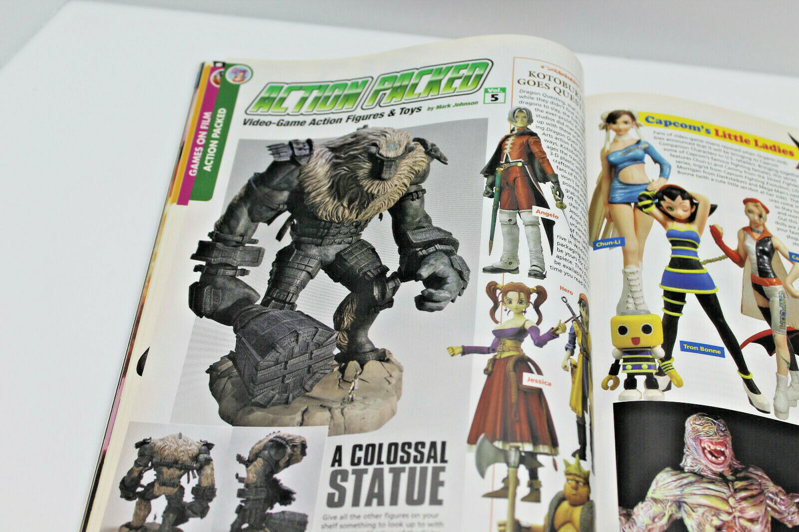 Tips & Tricks Video Game Magazine December 2006