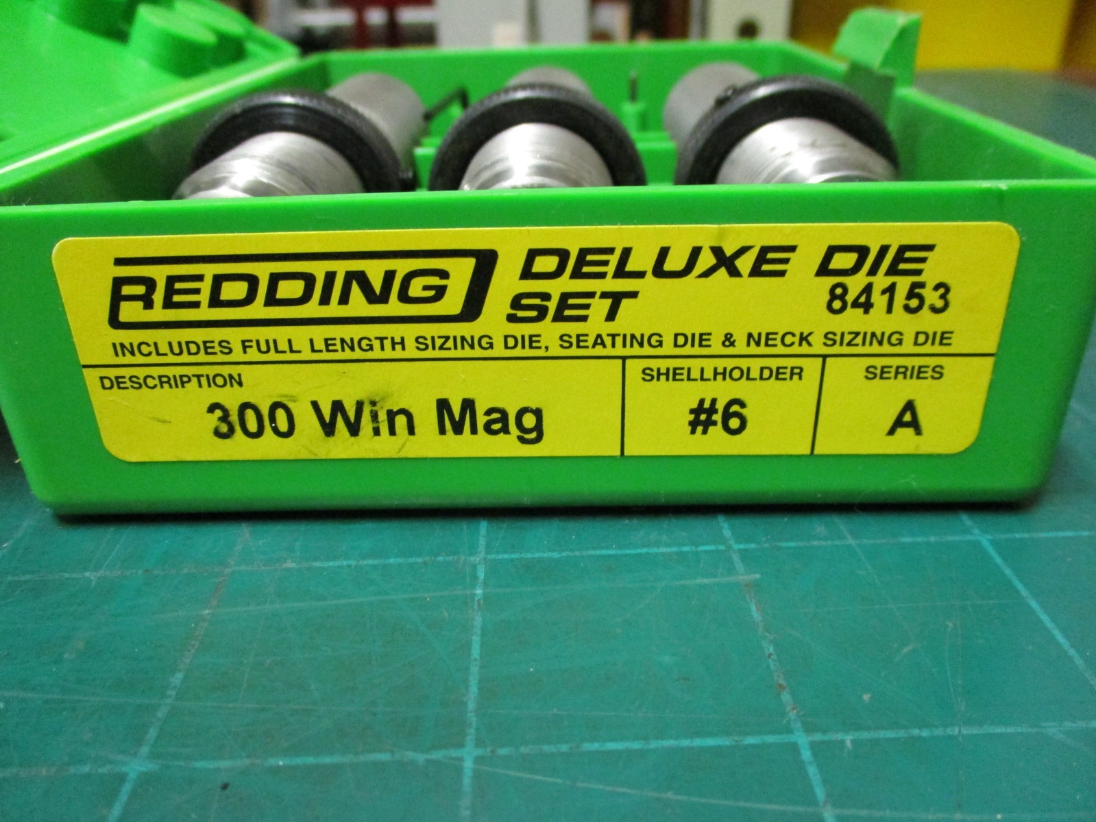 RELOADING TOOLS * REDDING * DELUXE DIE SET * 300 WIN MAG * FL /NECK * 84153
