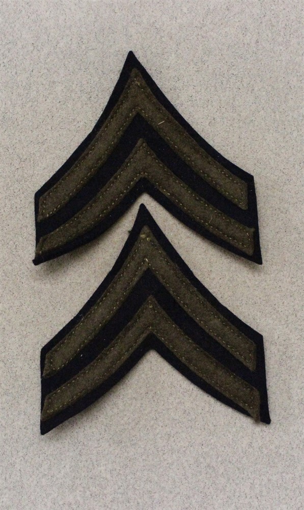 Army Chevron 1523: Corporal - c. WWII felt on felt (PAIR)