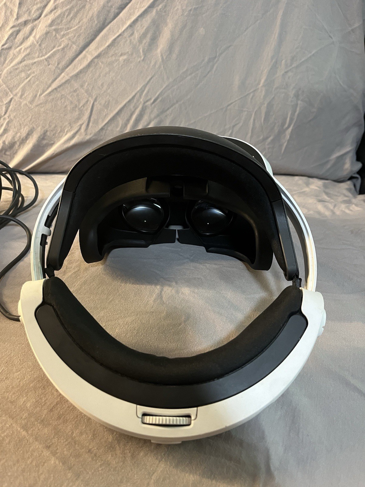 PS VR HEADSET AND PROCESSOR ONLY Tested