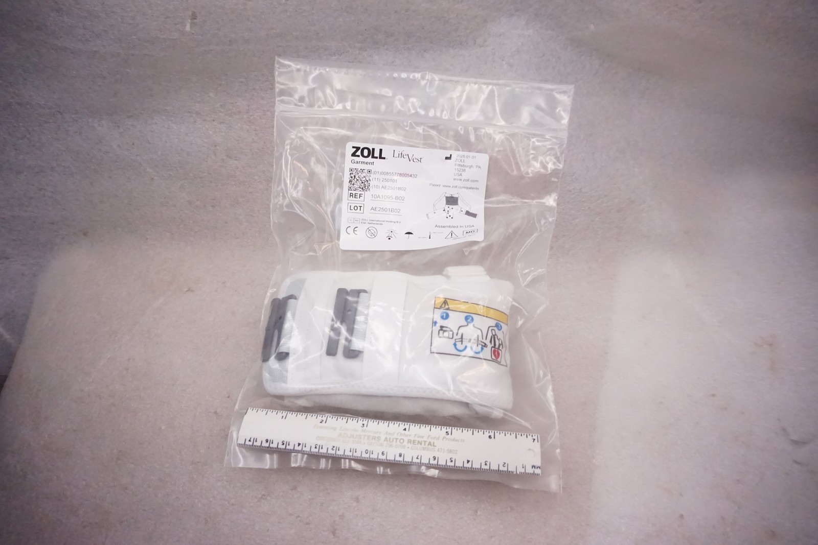 ZOLL LifeVest Garment Ref 10A1095-B02 New Sealed White Medical Device