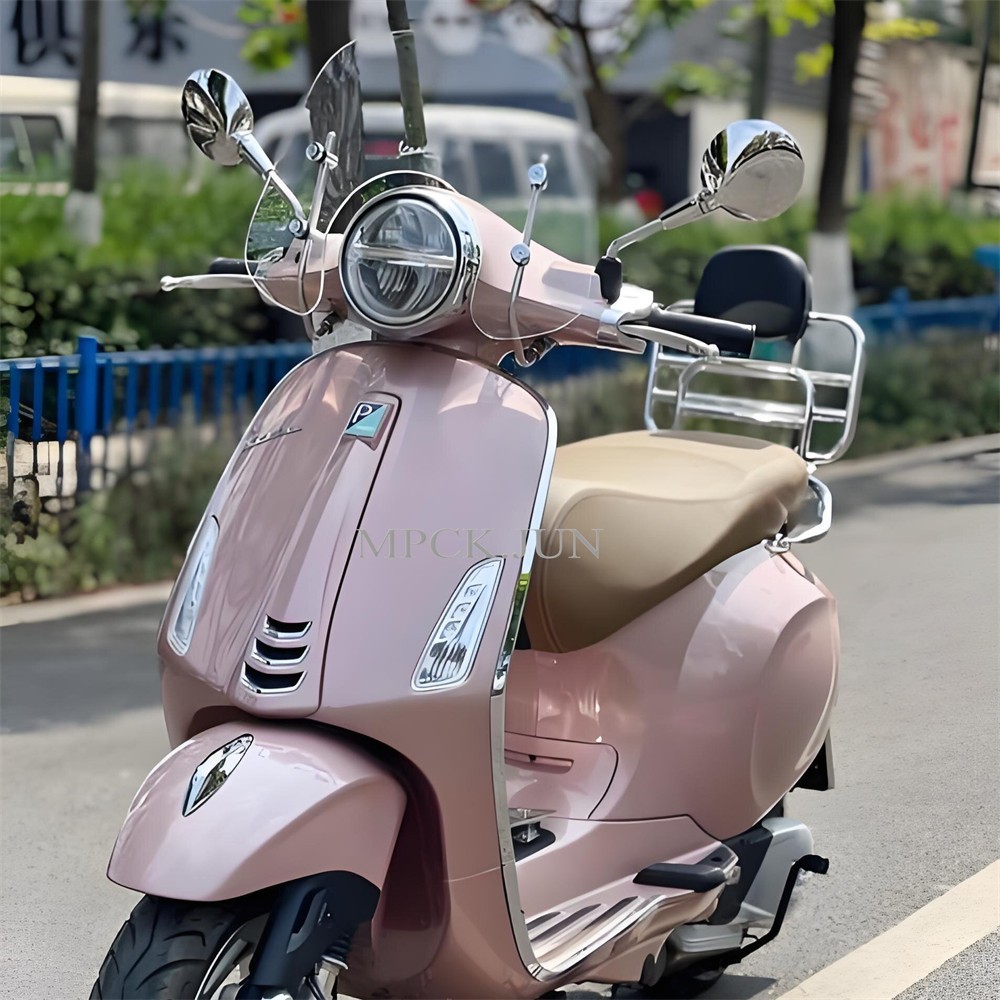 Exquisite Clear Windshield Kit for Vespa Primavera 50, 125, and 150 Models