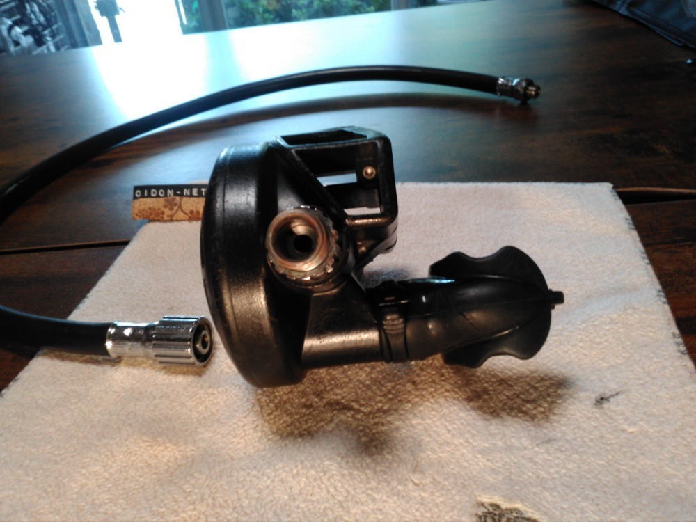 Scubapro G250 GRAPHITE Second-Stage. Pressure checked; no air leaks
