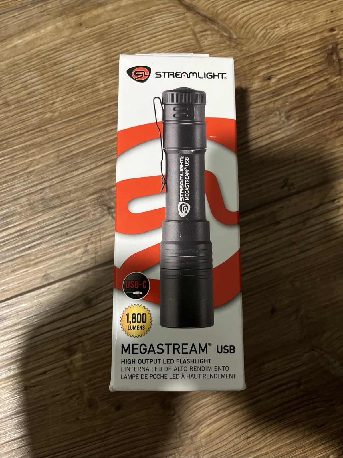 Brand new Streamlight MegaStream® Rechargeable USB LED Flashlight Black